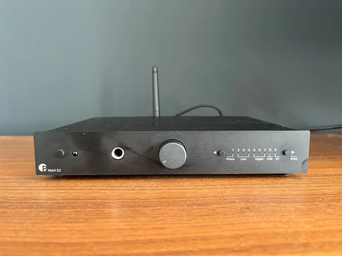 Pro-ject Maia Integrated Amplifier s2 -Black