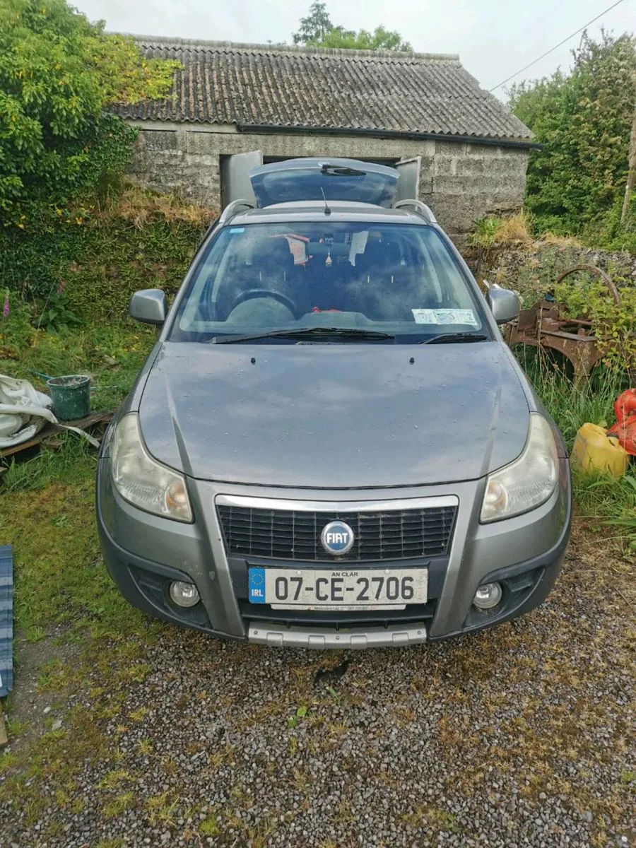 Car - Image 1