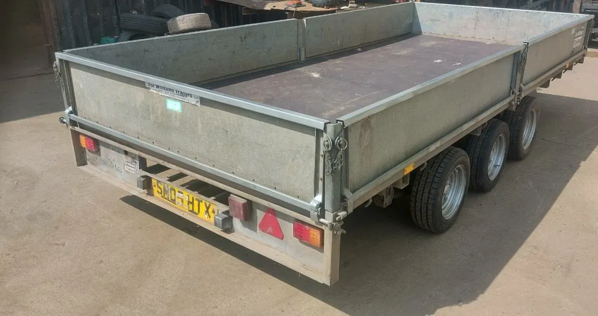 ifor Williams 14x6'6 tri axle new floor brakes - Image 2