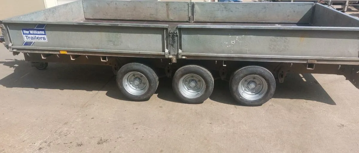 ifor Williams 14x6'6 tri axle new floor brakes - Image 3