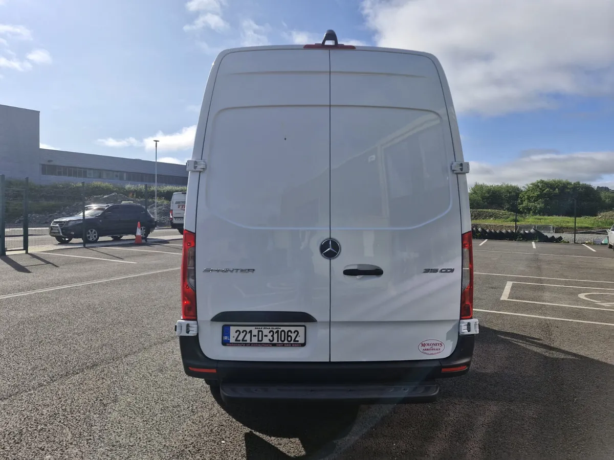 Mercedes-Benz Sprinter 2022 - Image 4