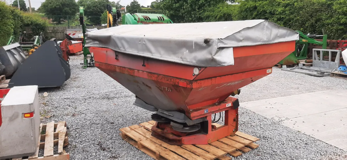 Rauch fertiliser spreader - Image 4