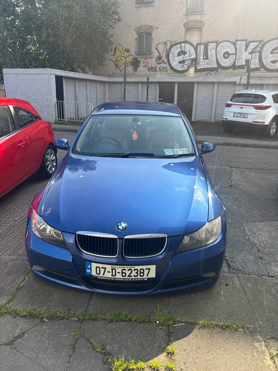 BMW E90 316i FOR BREAKING OR FIXING - Image 2