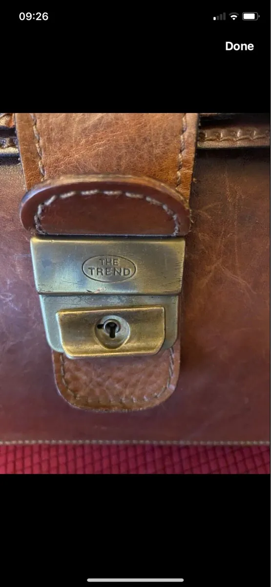 The Trend Quality Leather Briefcase/ Laptop Bag - Image 2