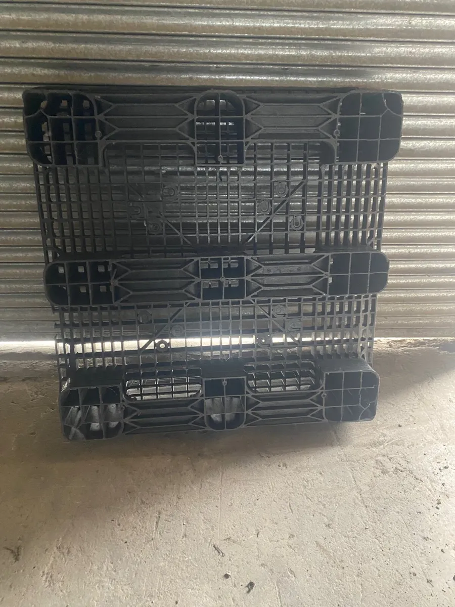 Heavy duty plastic pallet - Image 2