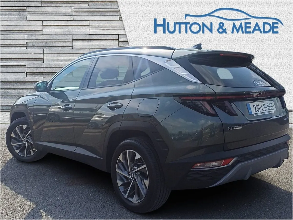 Hyundai Tucson Executive Plus 1.6 Diesel 5dr - Image 3