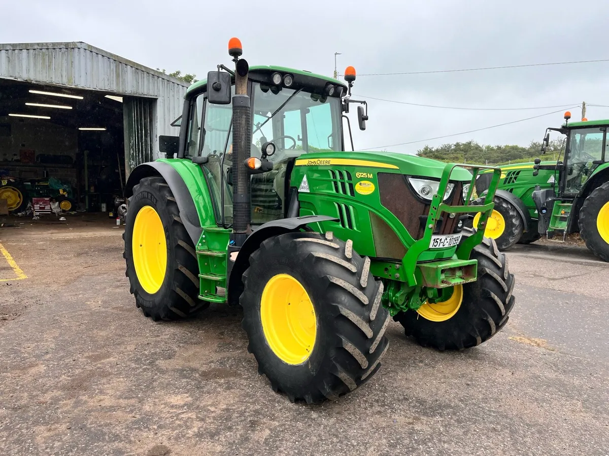 John Deere 6125M - Image 1