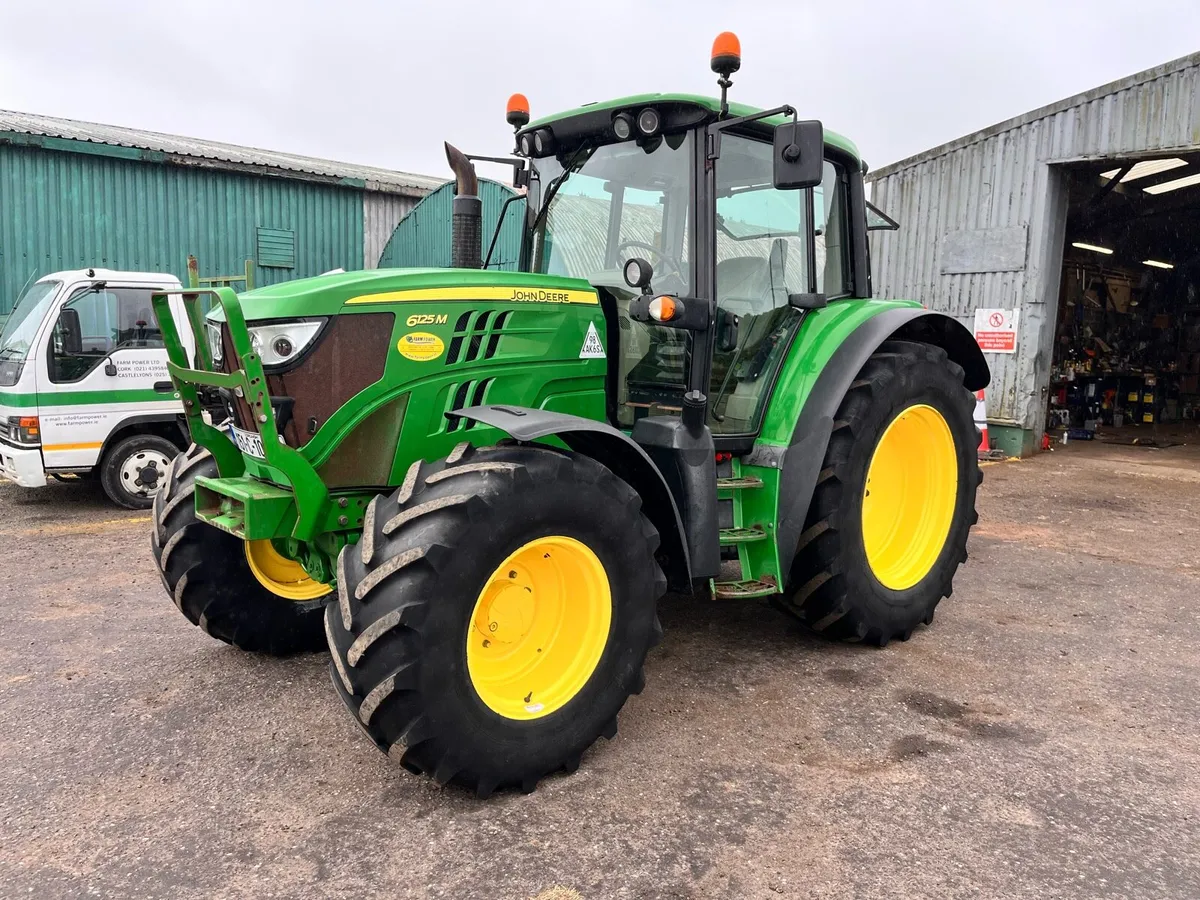 John Deere 6125M - Image 3