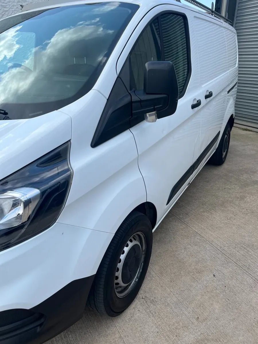 2018 Custom, Wet Belt Done, NI VAN - Image 4