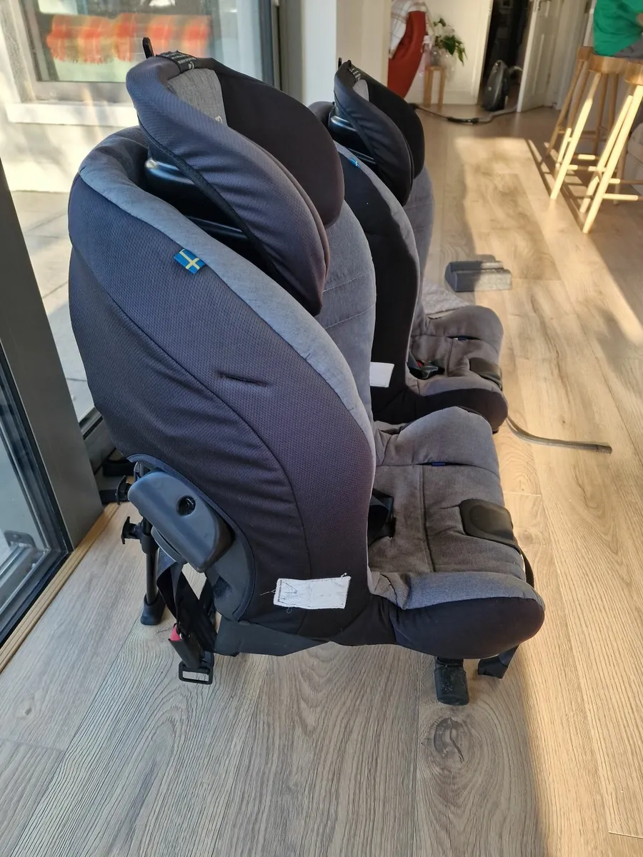 Axkid Minikid car seat - Image 3