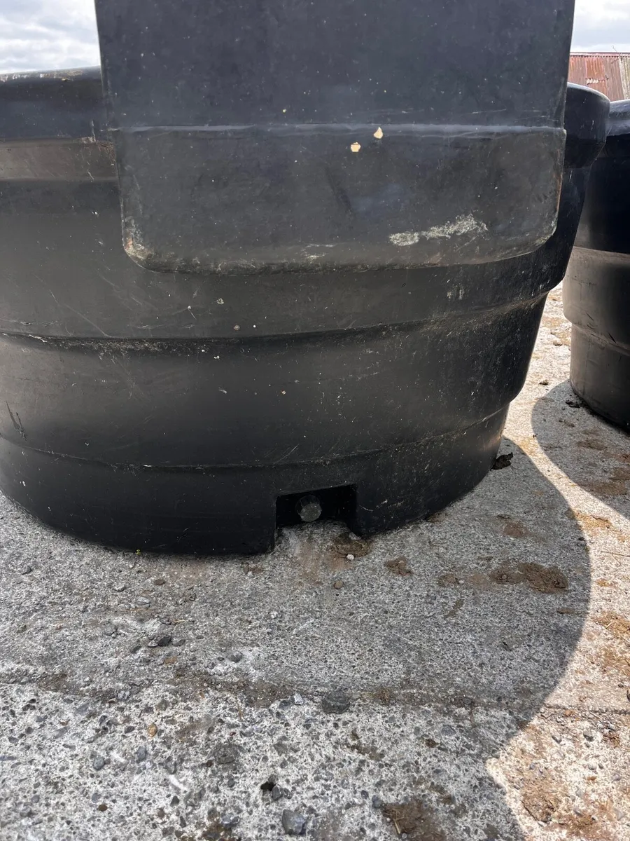 180 gallon drinking trough x5 - Image 4