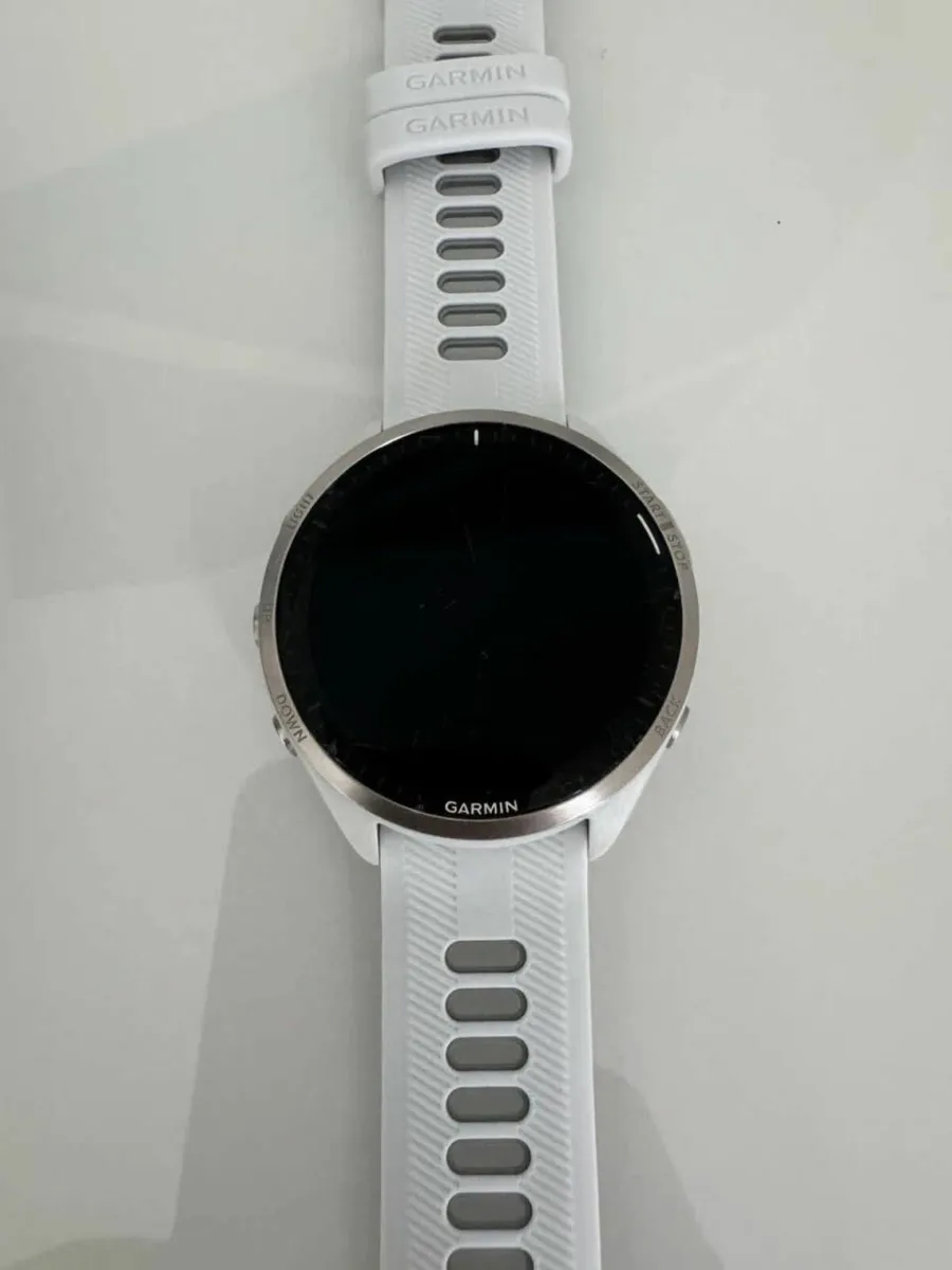 Gаrmin Forerunner 965 white silver AMOLED - Image 3