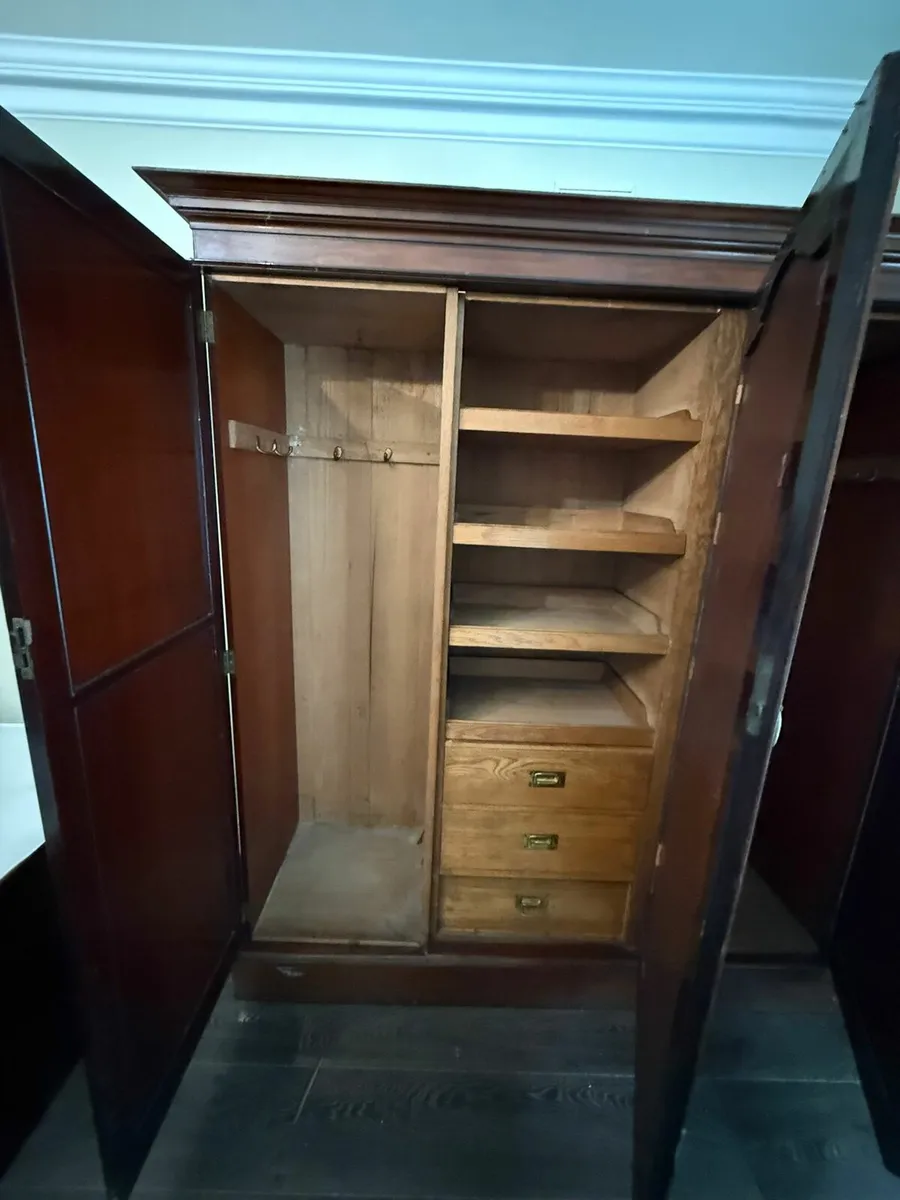 Antique wardrobe - Image 2