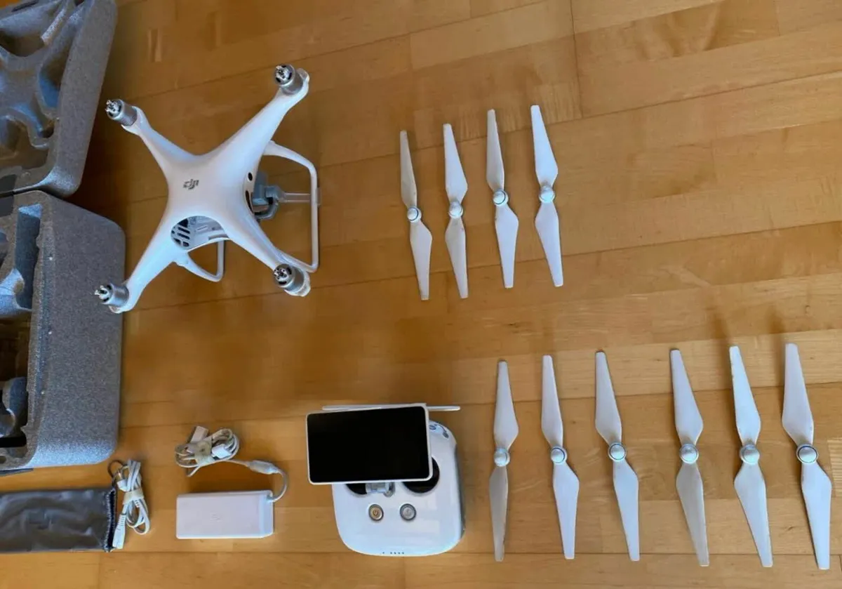 DJI Phantom 4+ / Plus Pro with Controller bundle - Image 2