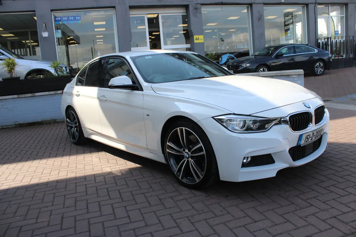 BMW 320D M-SPORT PLUS FINISHED IN ALPINE WHITE // - Image 1