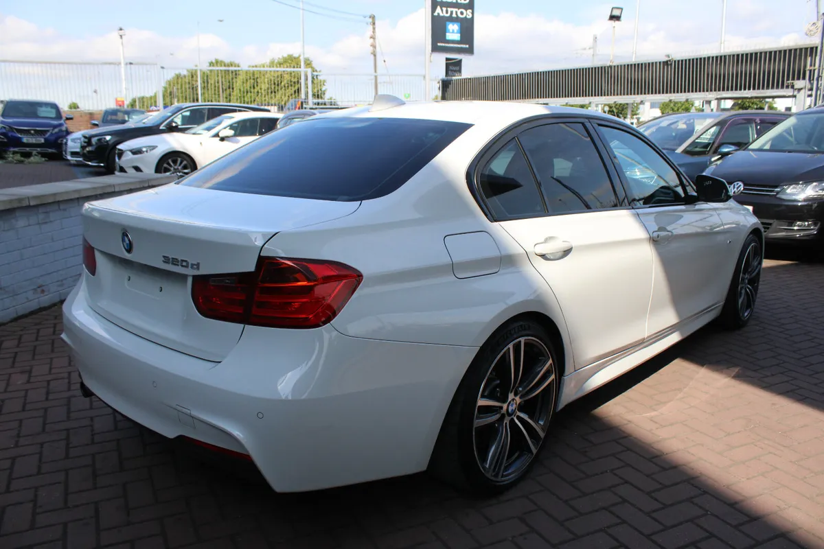 BMW 320D M-SPORT PLUS FINISHED IN ALPINE WHITE // - Image 4