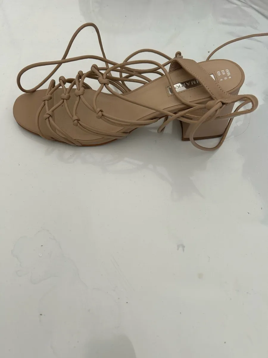 6 Pairs of women’s shos - Image 3