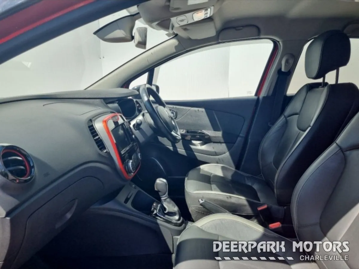Renault Captur dCi 90 S S Signature Auto - Image 4