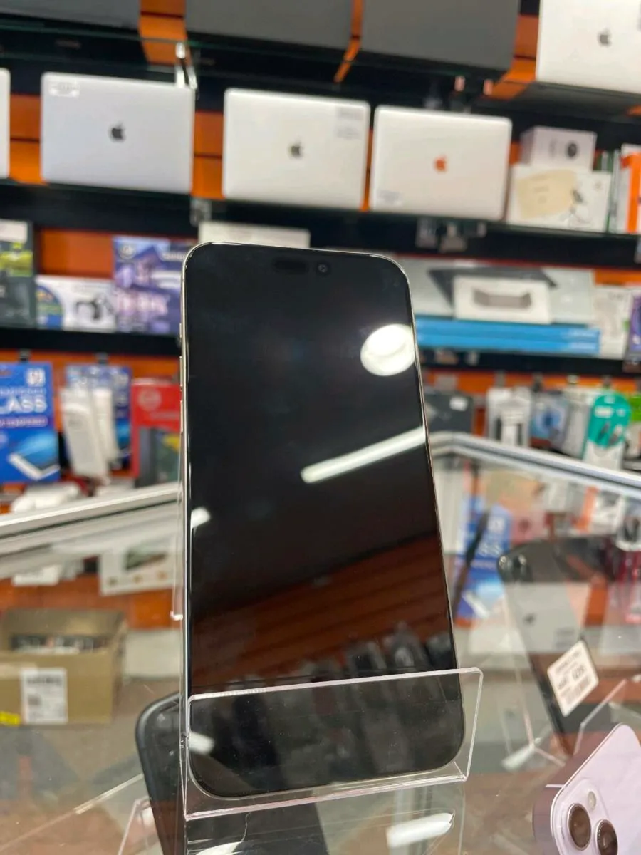 IPHONE 15 PRO MAX 256GB,1 YEAR WARRANTY  UNLOCKED - Image 4