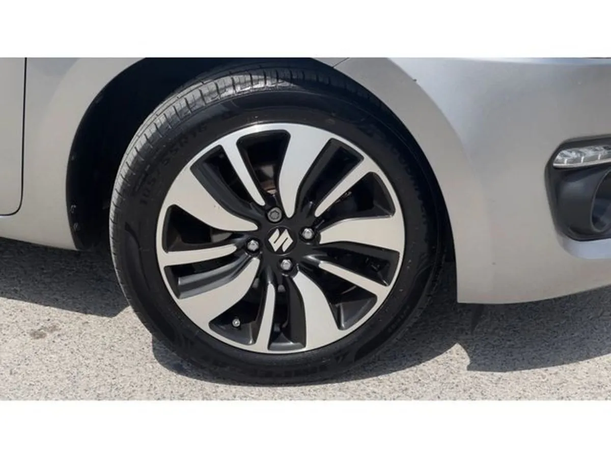 Suzuki Swift 1.2 Dualjet Sz-t Shvs 5DR - Image 3