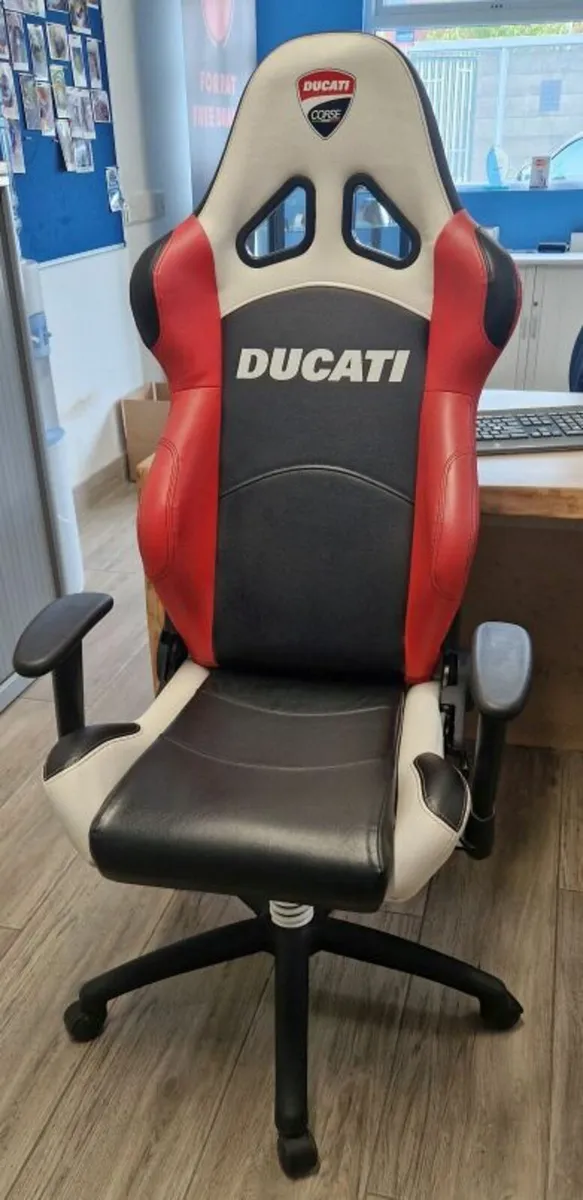 Ducati Race chair - Image 1