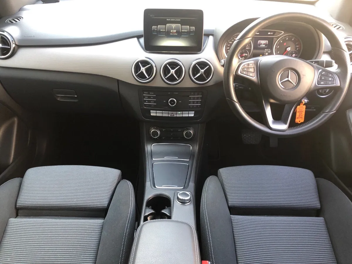2017 MERCEDES B180 AUTO only 37000kms - Image 2