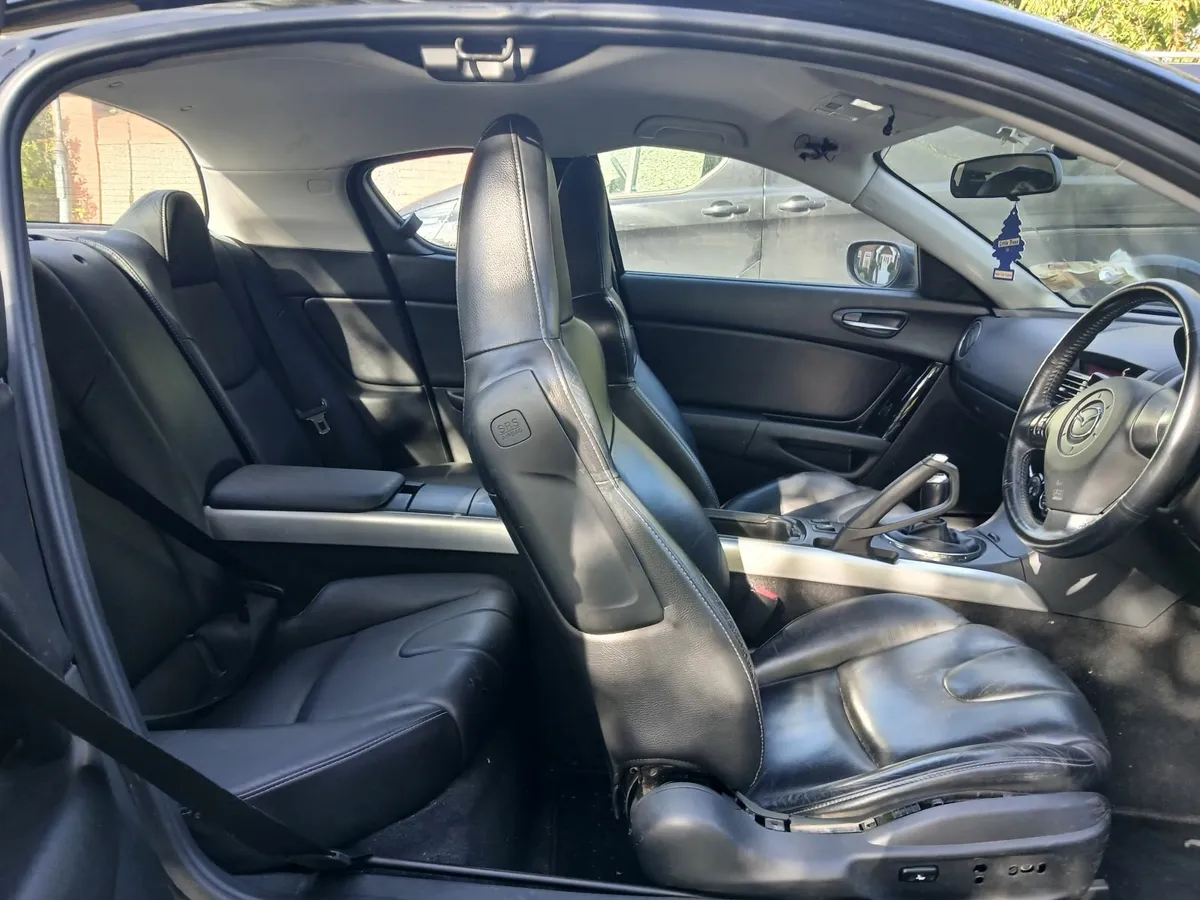 Mazda RX-8 2006 (232hp, 6-speed manual) - Image 4