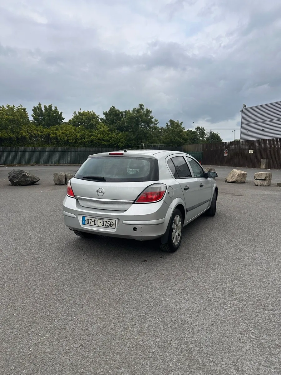 Opel Astra - Image 2