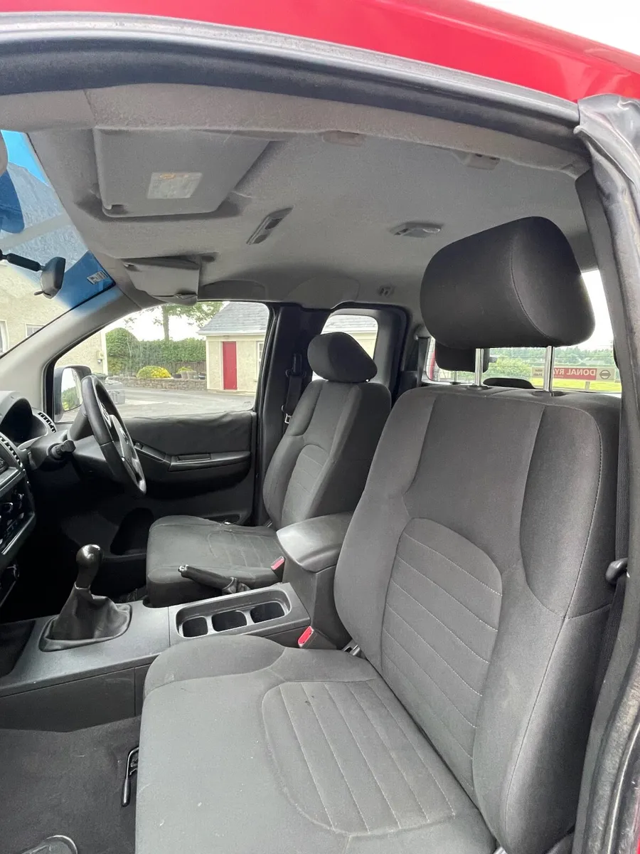 Nissan Navara 2014 - Image 2