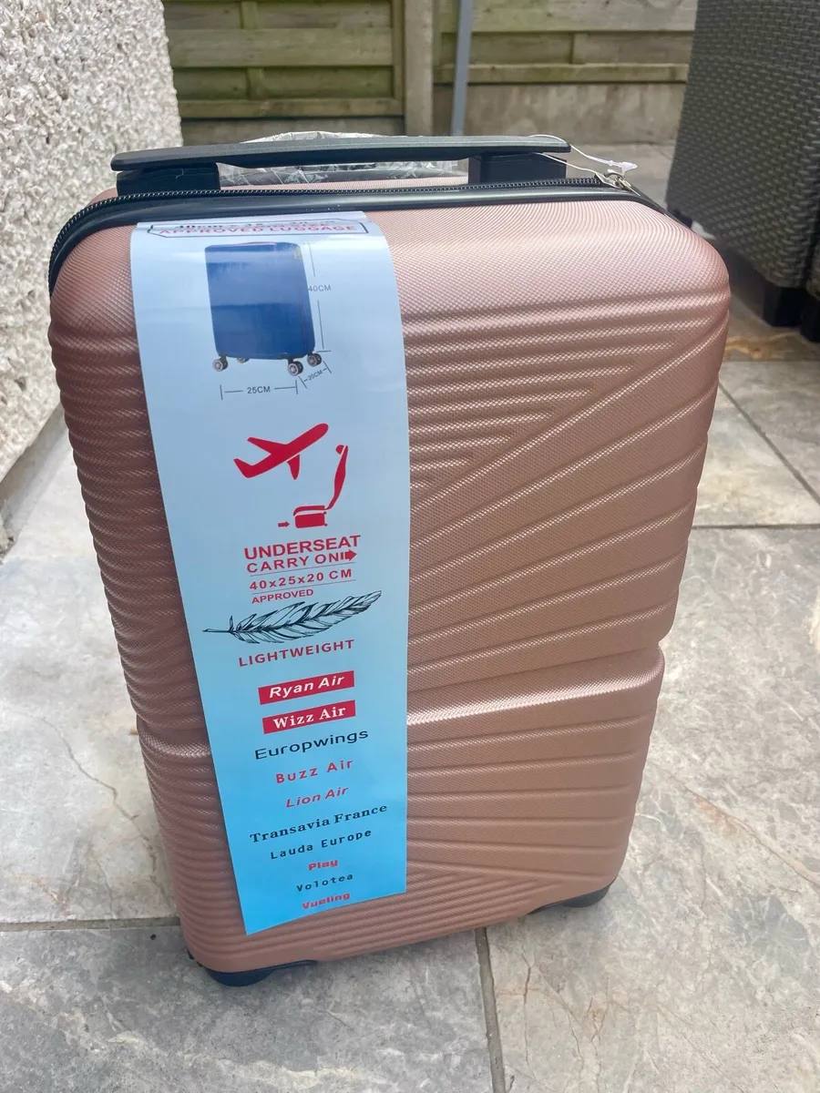 Ryanair cabin underseat suitcase 40x25x20 - Image 1