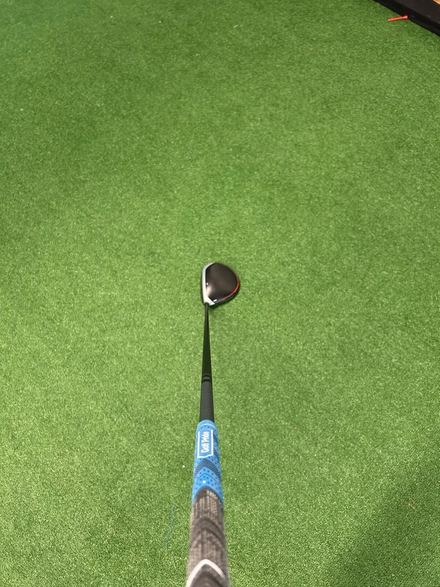 Taylormade M5 driver and Cleveland wedge - Image 3