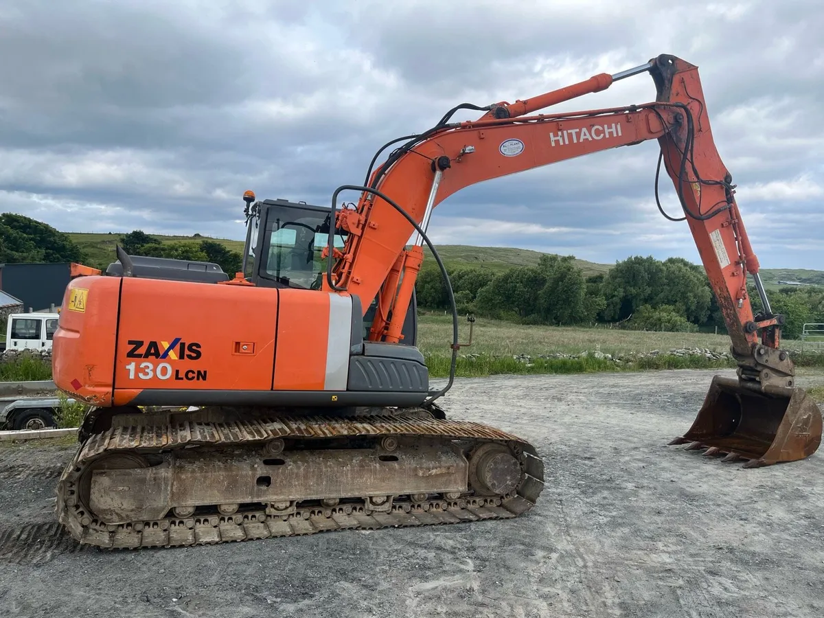 Hitachi 130-3 2011 - Image 3