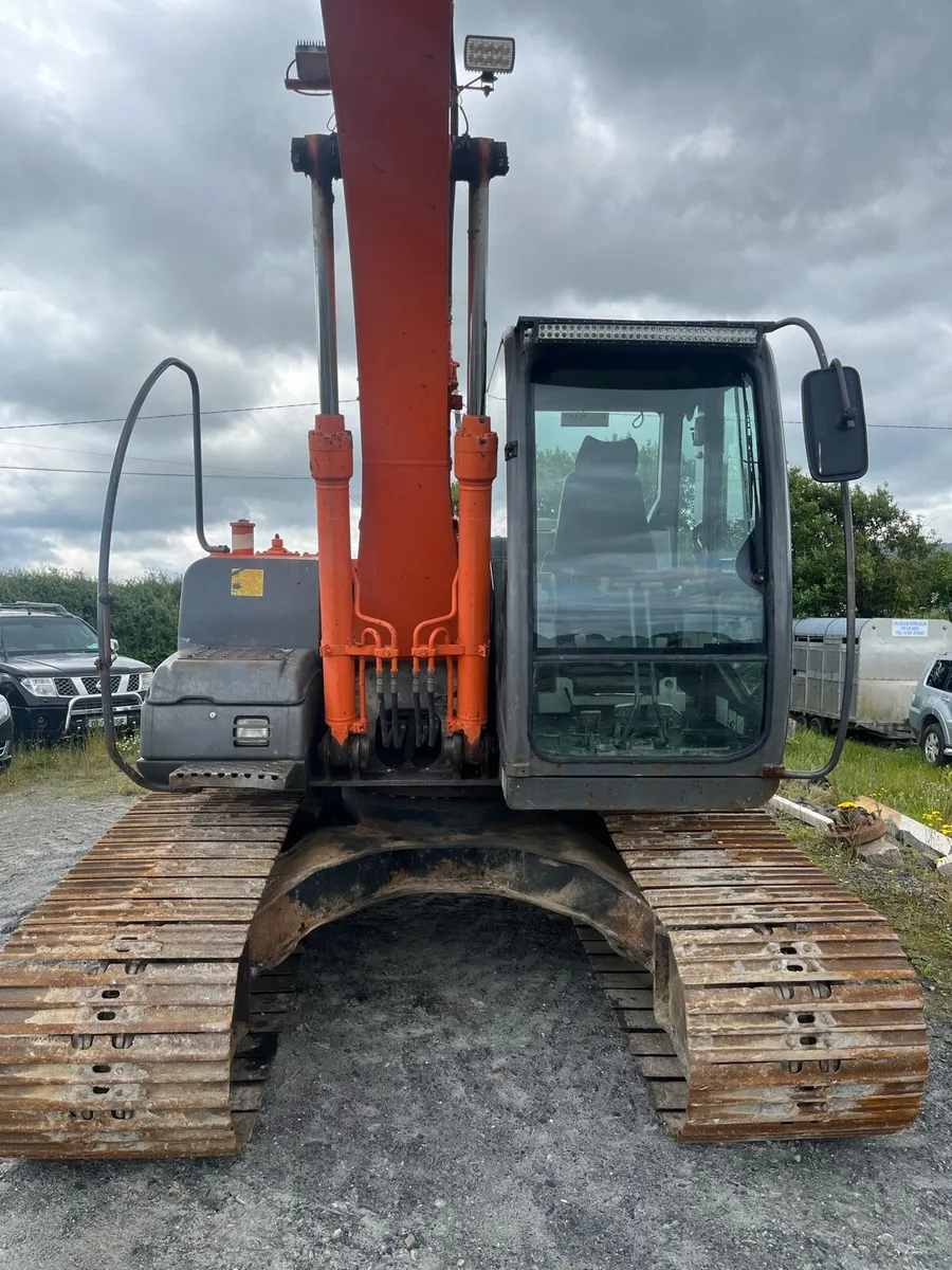 Hitachi 130-3 2011 - Image 4