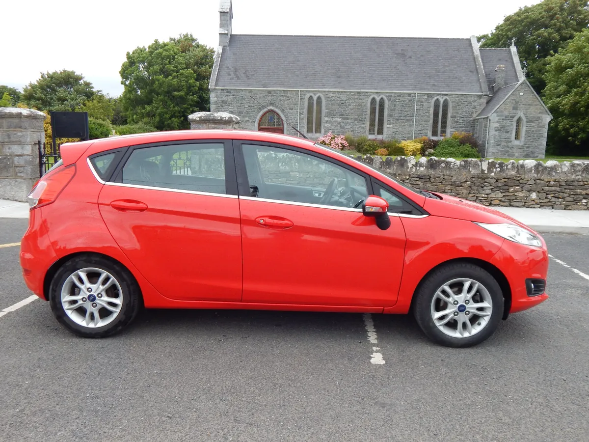2015 Ford Fiesta 1.25 pet Zetec NCT 08/26 - Image 2