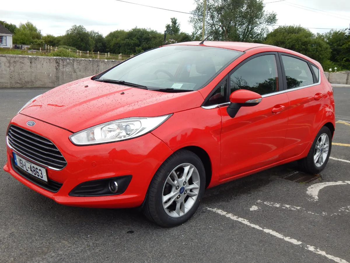 2015 Ford Fiesta 1.25 pet Zetec NCT 08/26 - Image 4
