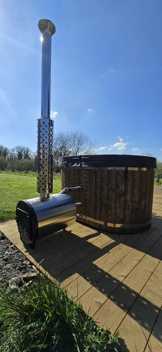 2 person hot tub with wood burning stove - Image 4