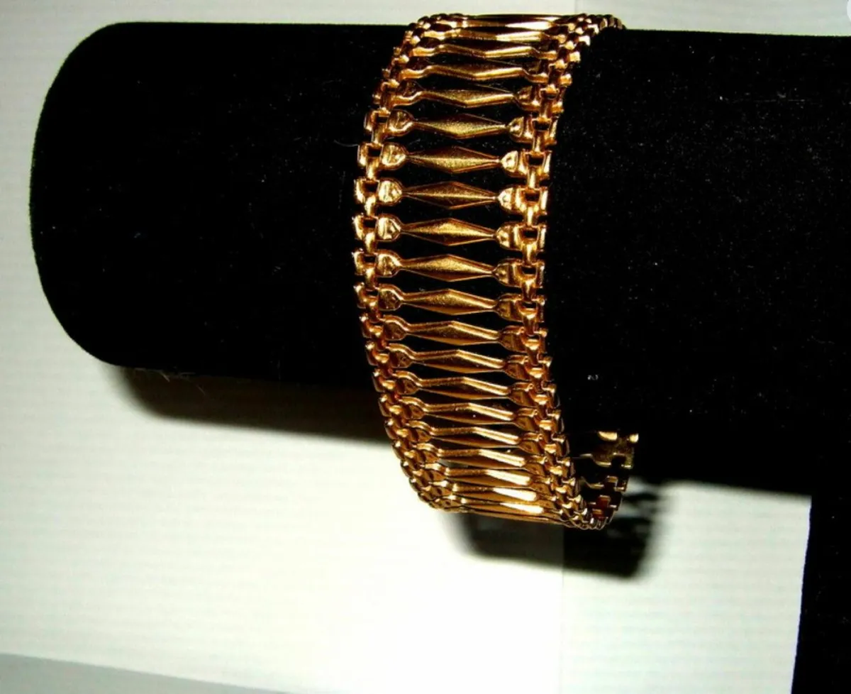 Vintage Hallmarked 9ct Gold Cuff Bracelet - Image 3