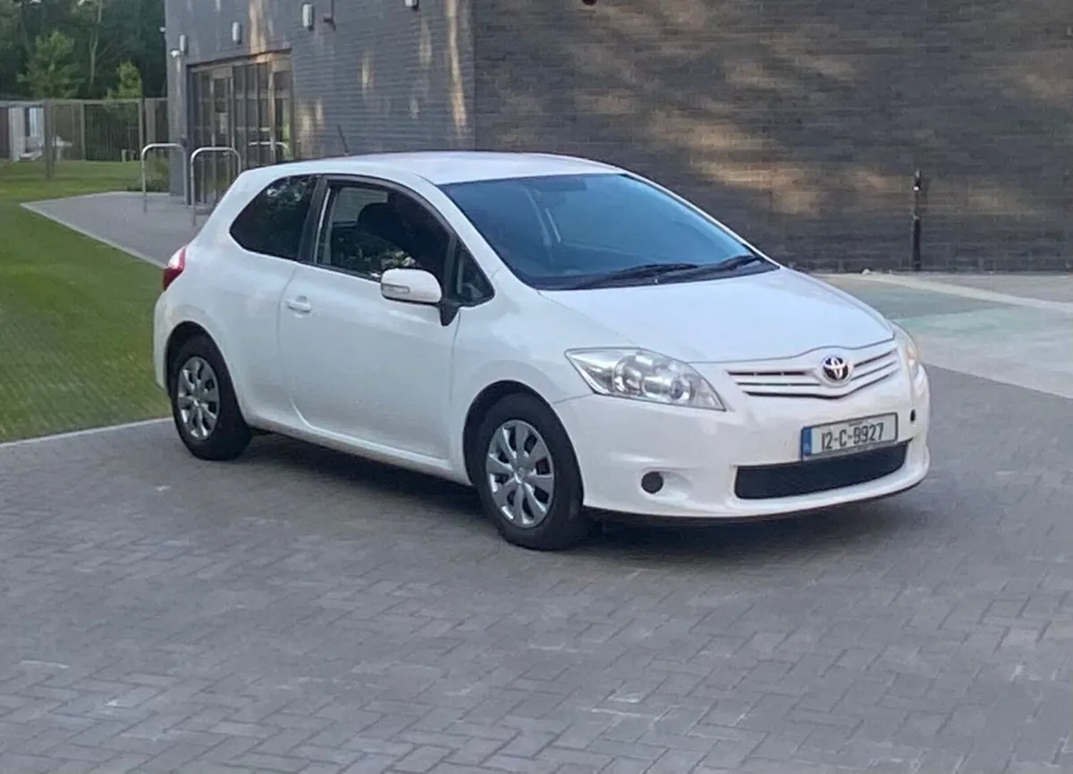 TOYOTA AURIS NEW CVRT - Image 1