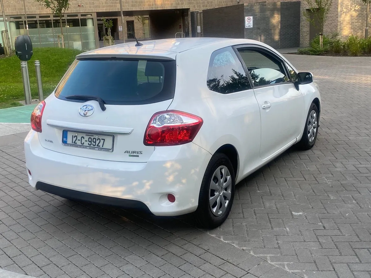 TOYOTA AURIS NEW CVRT - Image 4