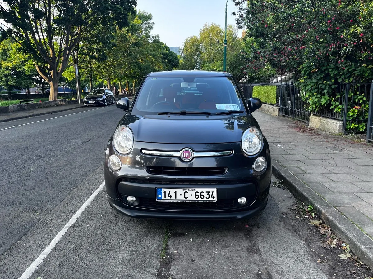 Fiat 500L - Image 1