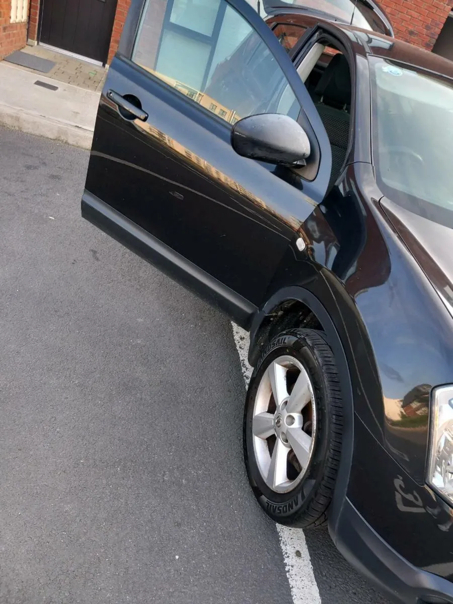 Car - Image 2