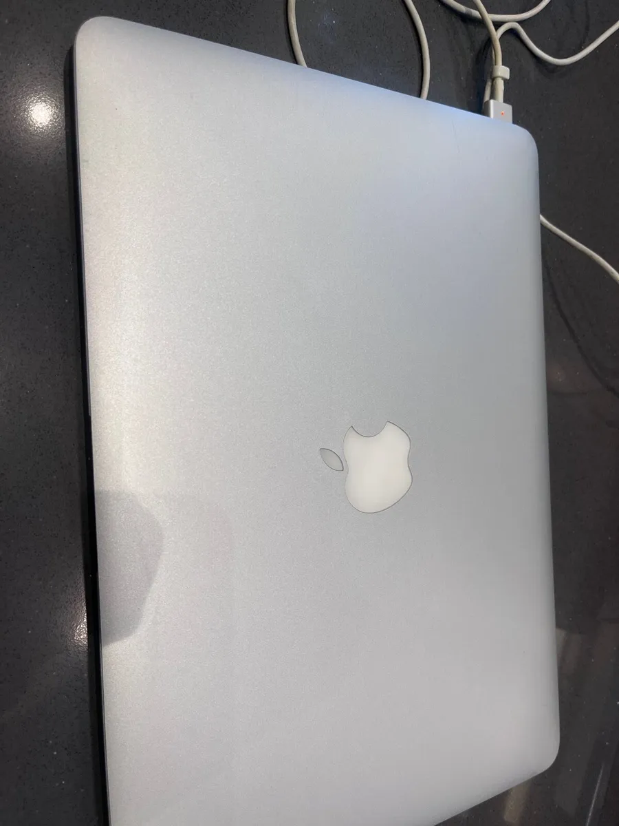 MacBook - Image 1