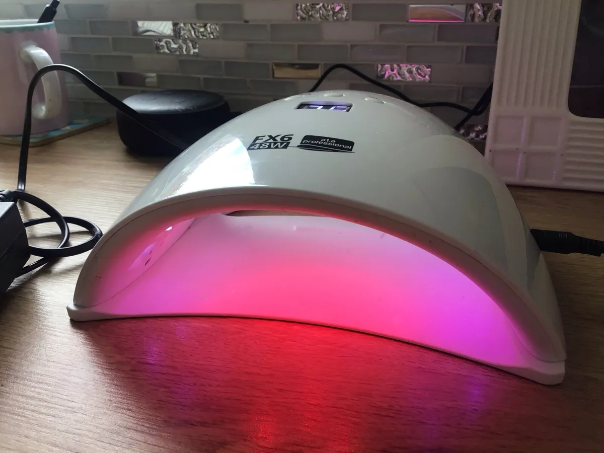 Nails dryer with 28 bottles of partly used Gel - Image 2