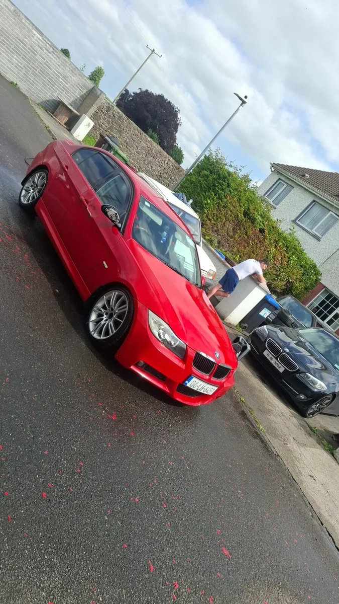 E90 320d Se 6speed M-sport.. needs paintjob - Image 1