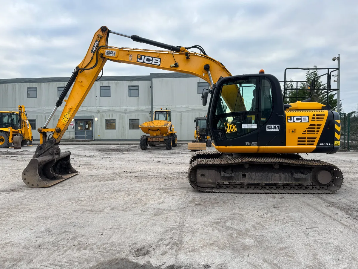 UNRESERVED 2017 JCB JS131 EXCAVATOR FOR AUCTION - Image 2