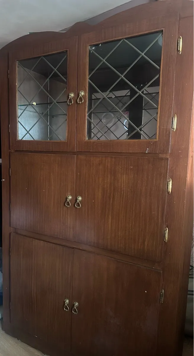 Cabinet - Image 2