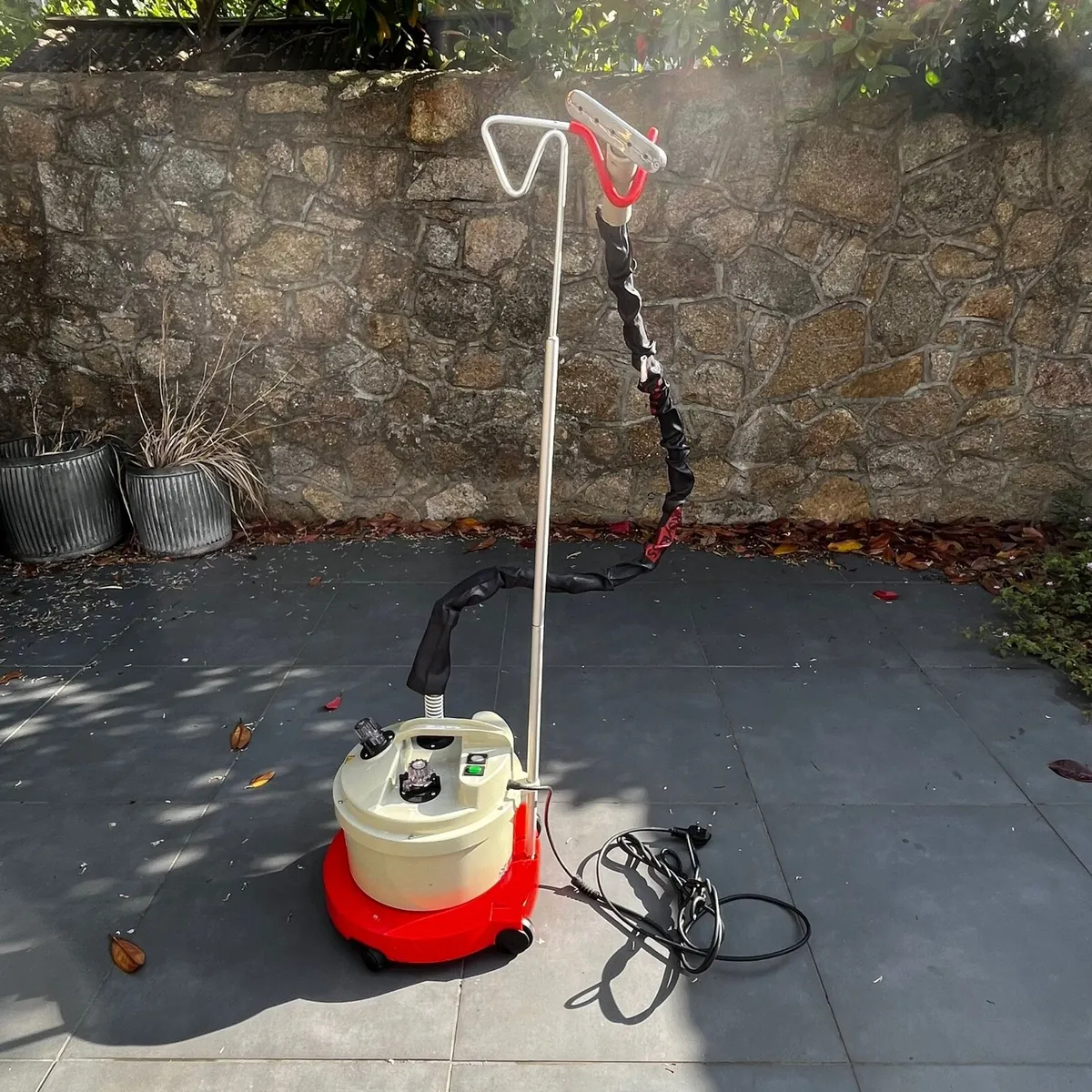 Propress Professional Steamer - Image 1