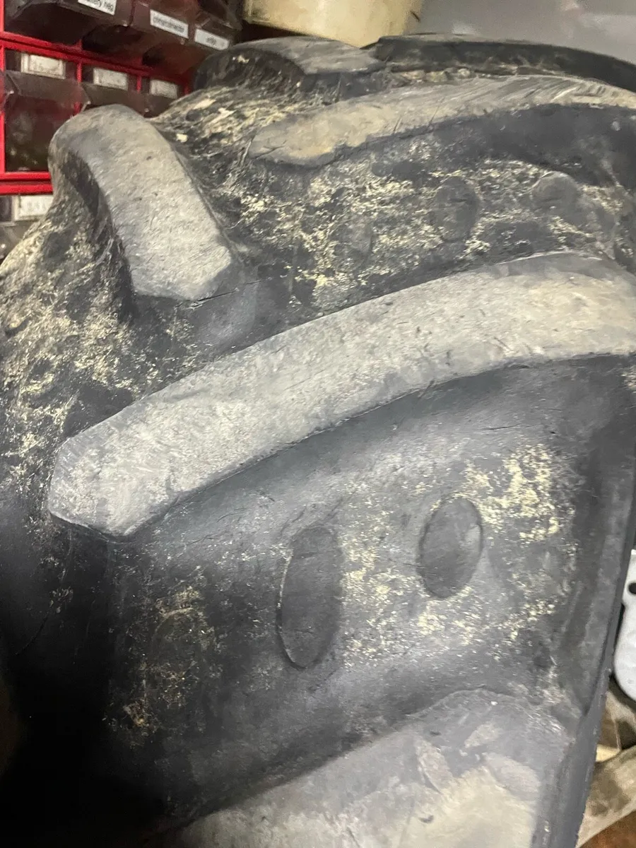 380/70 R28 BKT Tyres - Image 4