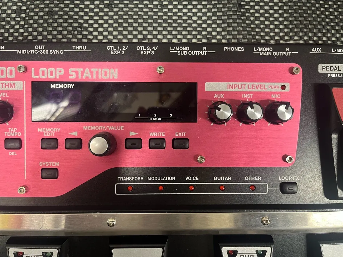 Boss RC-300 Loop Station - Image 3