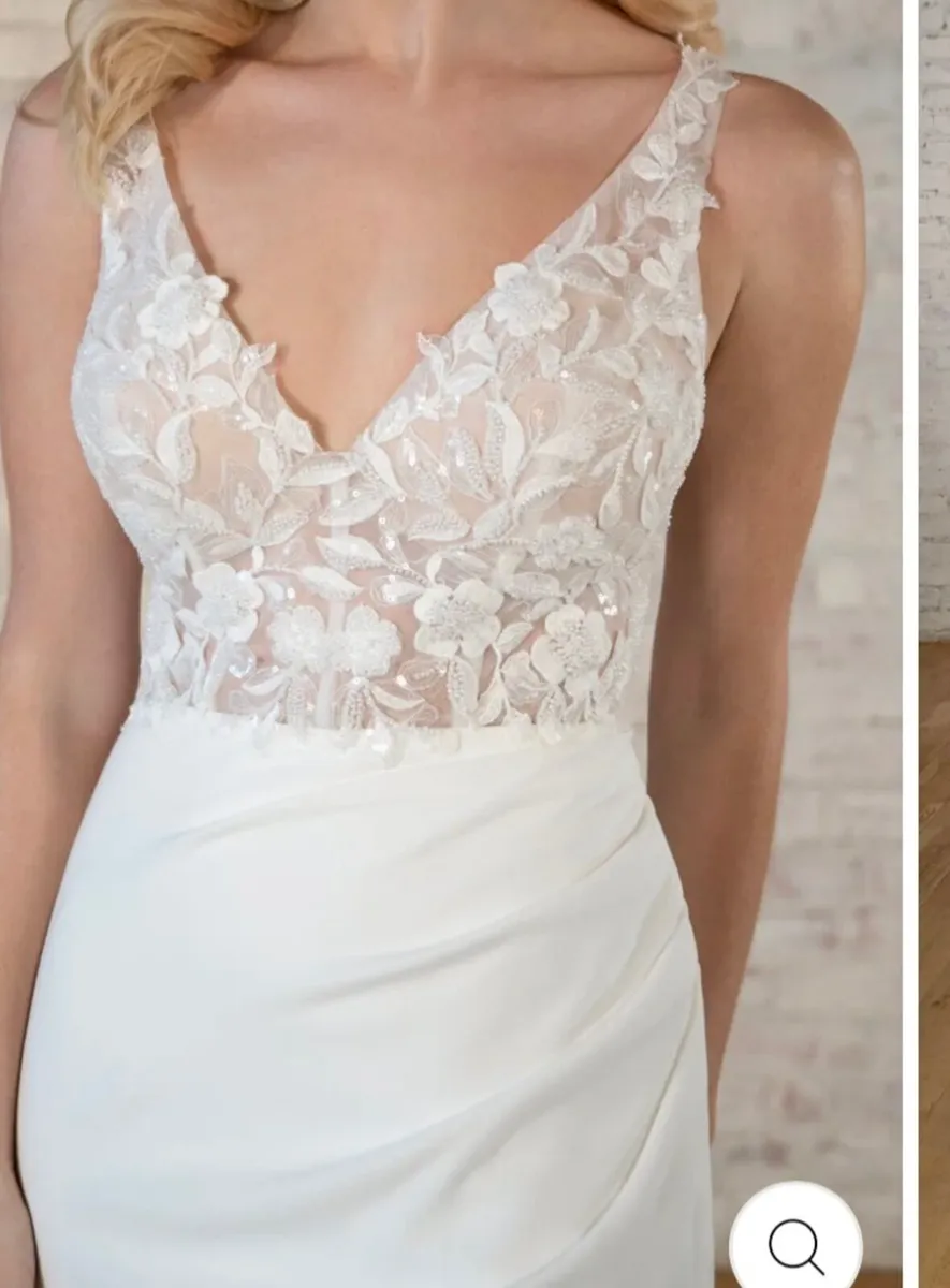 Wedding dress - Image 1